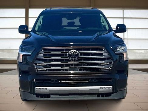 Used 2024 Toyota Sequoia Limited image 3