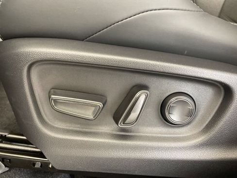 New 2026 Toyota C-HR AWD/4WD image 18