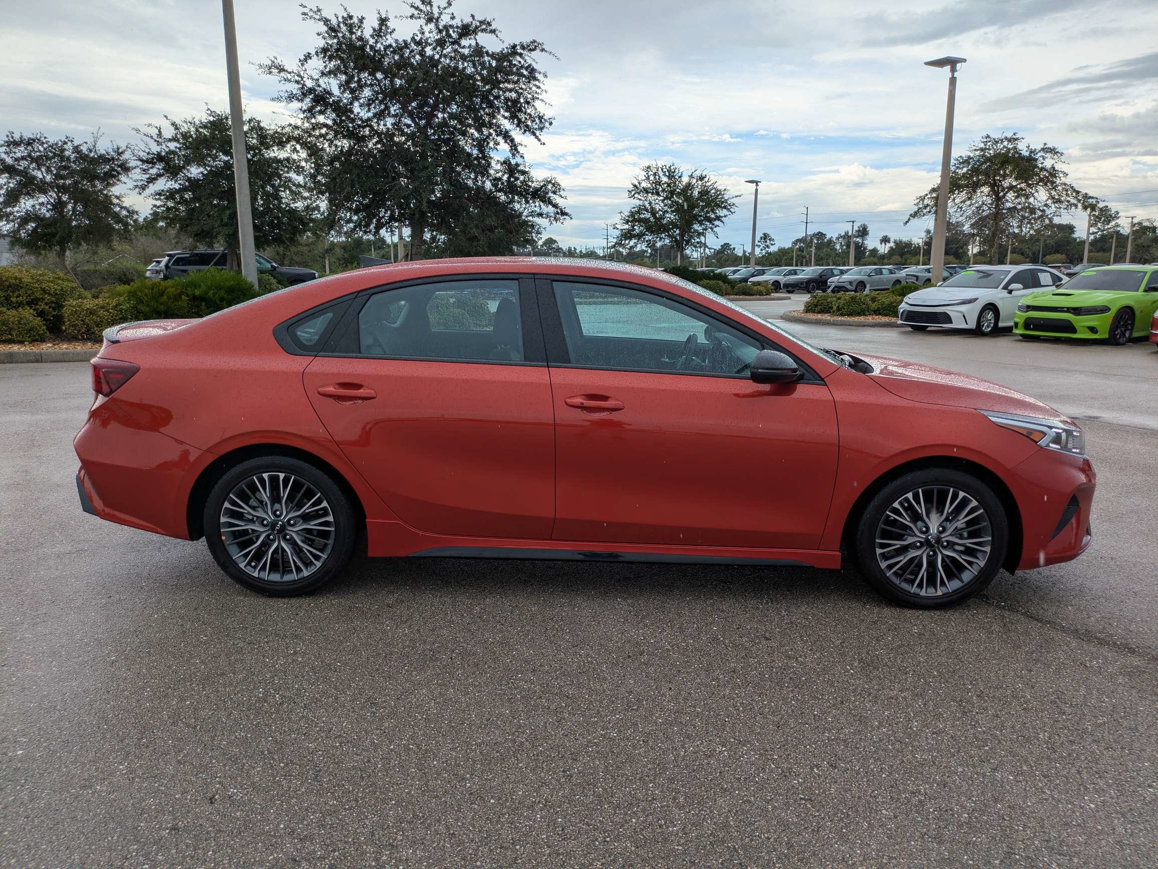 Used 2023 Kia Forte GT-Line w/ GT-Line Premium Package FWD image 3