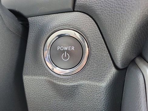 Used 2025 Toyota RAV4 XLE Premium image 34