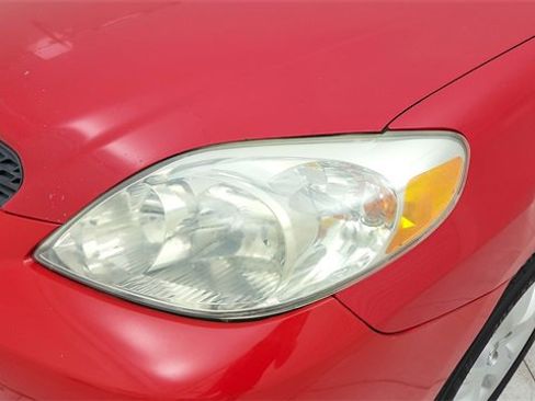 Used 2005 Toyota Matrix image 10