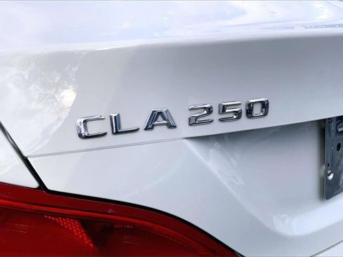 Used 2016 Mercedes-Benz CLA 250 image 7