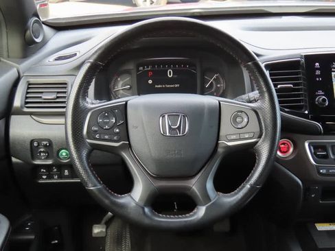 Certified 2023 Honda Passport TrailSport image 18