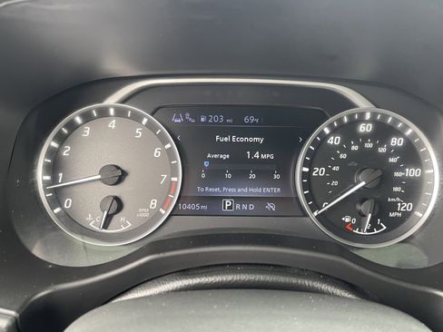 Used 2025 Nissan Frontier SV w/ SV Convenience Package image 16