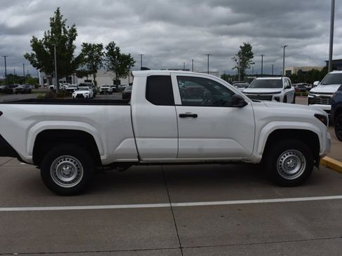 Used 2024 Toyota Tacoma SR RWD image 3