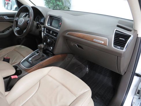 Used 2013 Audi Q5 2.0T Premium AWD/4WD image 10