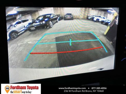 Used 2024 Toyota Sienna LE FWD image 26