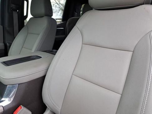 Used 2022 Chevrolet Silverado 1500 LT Trail Boss w/ LT Trail Boss Premium Package image 19