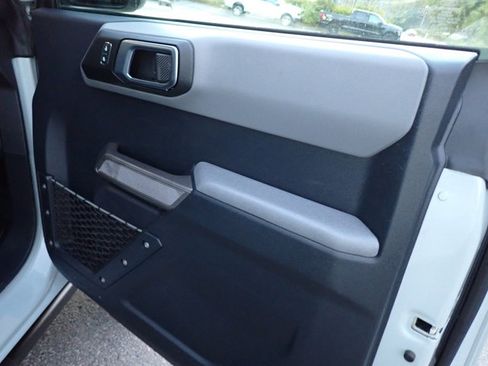 Used 2022 Ford Bronco Everglades image 16