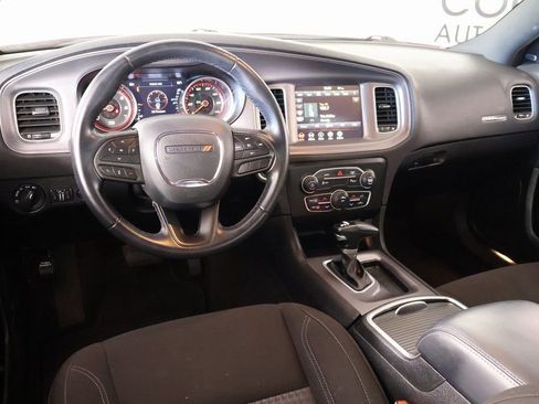 Used 2023 Dodge Charger SXT image 2