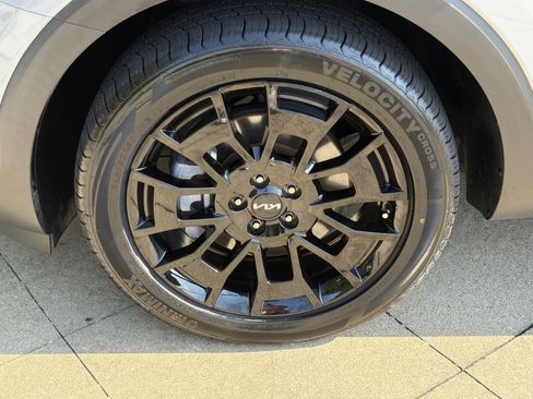 Used 2022 Kia Telluride SX w/ SX Prestige Package AWD/4WD image 11