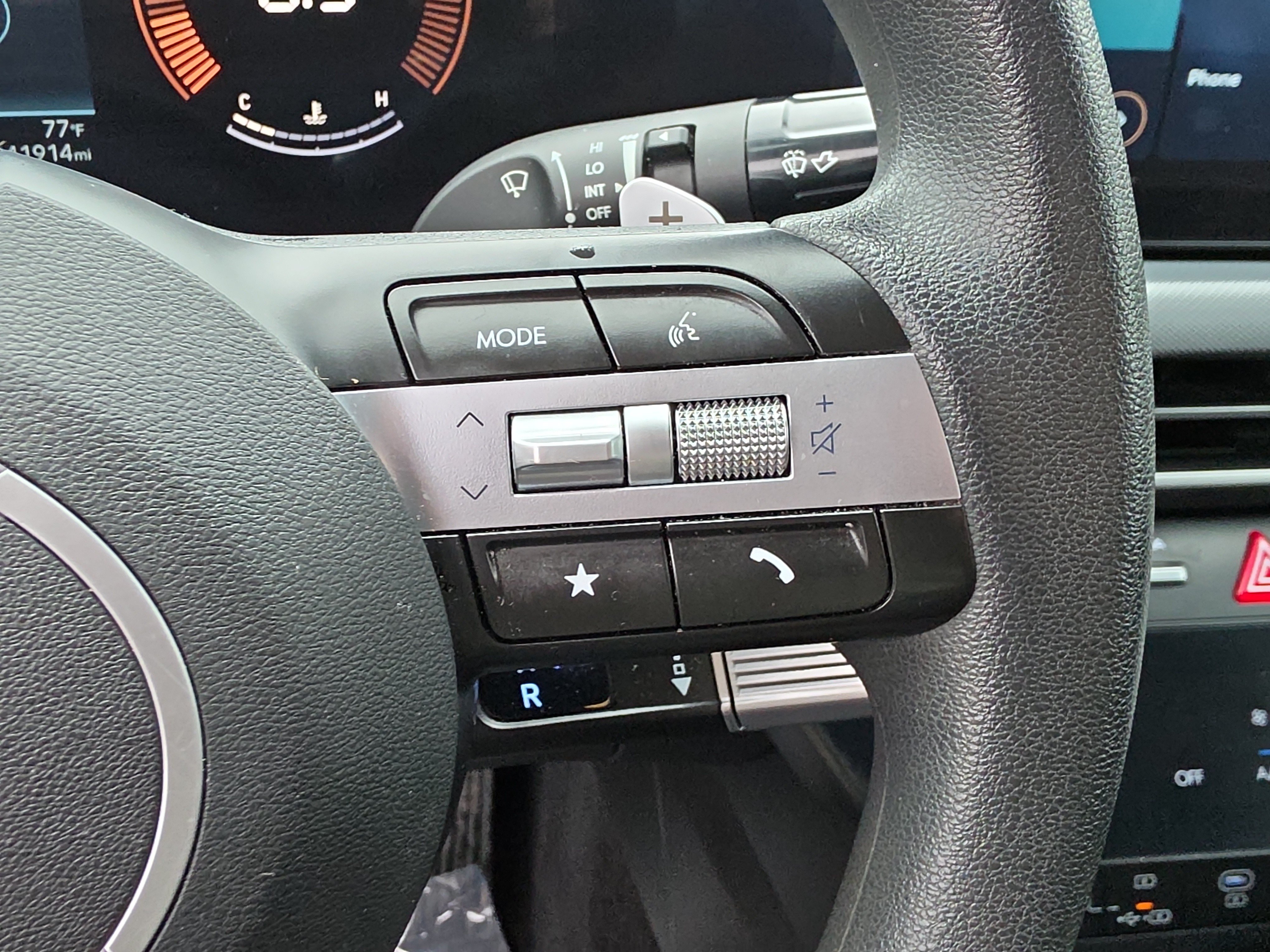 Used 2025 Hyundai Sonata SEL FWD image 30