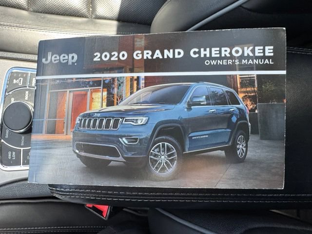 Used 2020 Jeep Grand Cherokee Overland AWD/4WD image 22