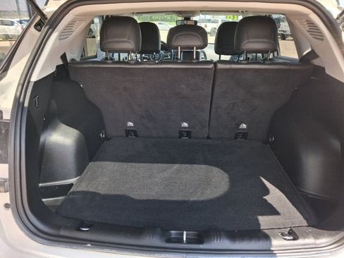 Used 2018 Jeep Compass Limited AWD/4WD image 8
