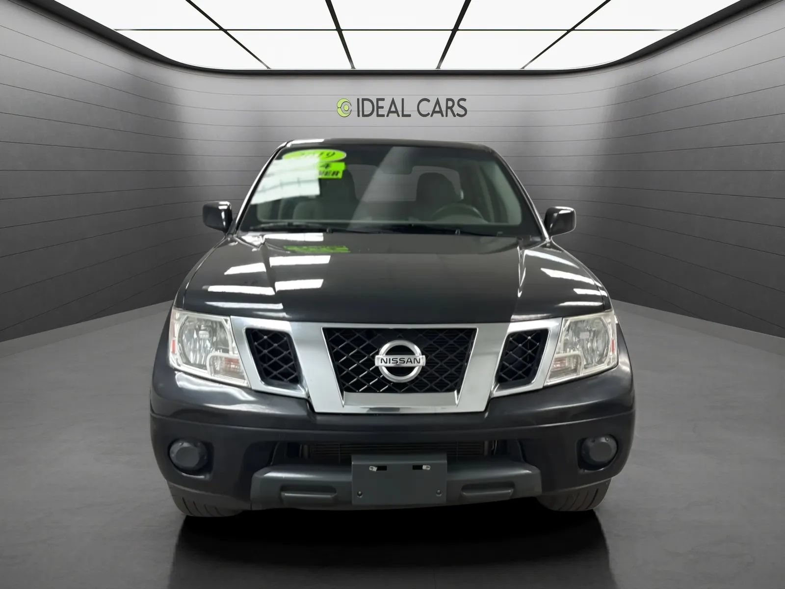 Used 2019 Nissan Frontier SV AWD/4WD image 2