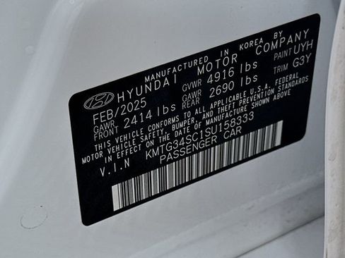 Used 2025 Genesis G70 2.5T w/ Sport Prestige Package image 33