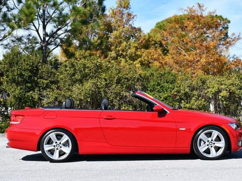 Used 2008 BMW 335i Convertible image 42