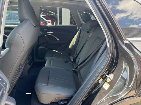 New 2025 Audi Q5 Premium Plus image 14