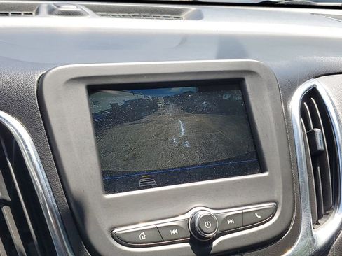 Used 2019 Chevrolet Equinox LT FWD image 26