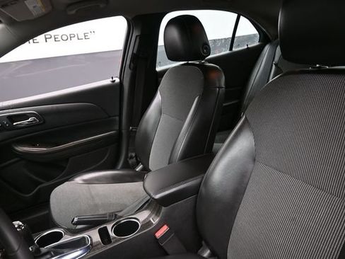 Used 2015 Chevrolet Malibu LT FWD image 13