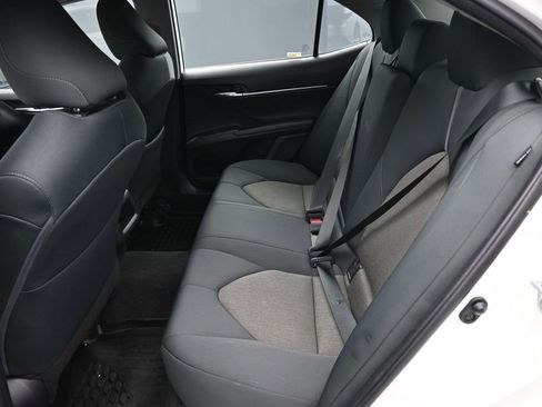Used 2022 Toyota Camry LE image 12