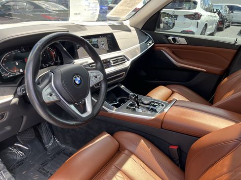 Used 2022 BMW X7 xDrive40i w/ Premium Package image 10