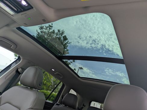 New 2026 Volkswagen Atlas SEL AWD/4WD image 22