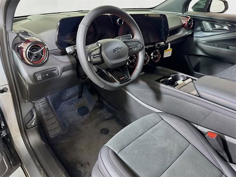 New 2026 Chevrolet Blazer EV RS image 5