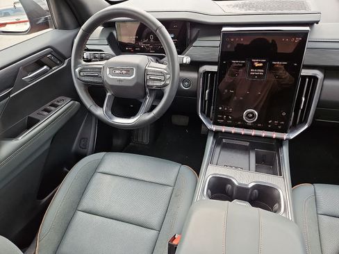 Used 2024 GMC Acadia AT4 AWD/4WD image 10