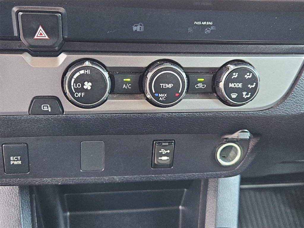 Used 2019 Toyota Tacoma SR5 RWD image 32