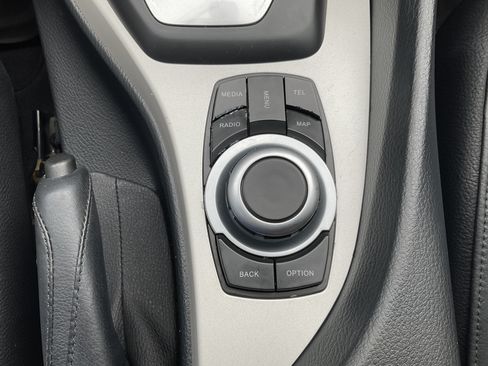 Used 2013 BMW X1 sDrive28i RWD image 19