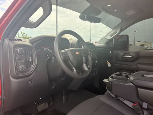 Used 2024 Chevrolet Silverado 2500 Custom w/ Custom Value Package AWD/4WD image 13