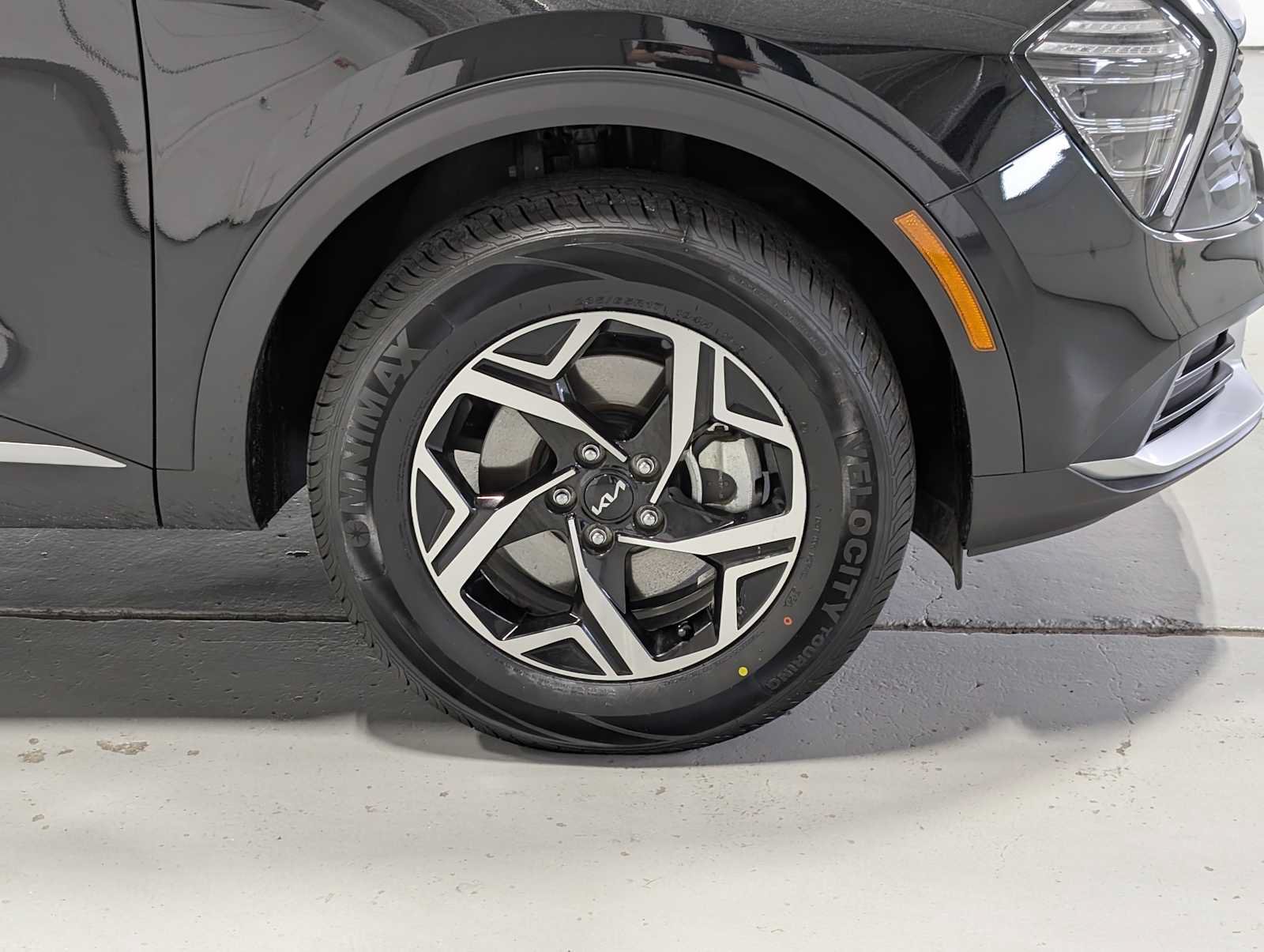 Certified 2024 Kia Sportage LX AWD/4WD image 3