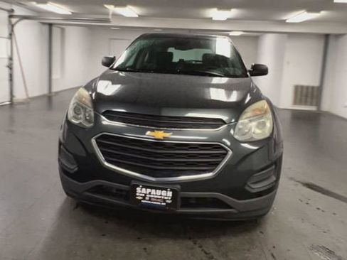 Used 2017 Chevrolet Equinox LS FWD image 3