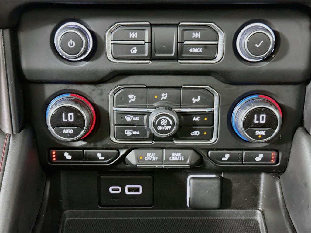 Used 2023 Chevrolet Suburban RST w/ Sport Performance Package AWD/4WD image 16