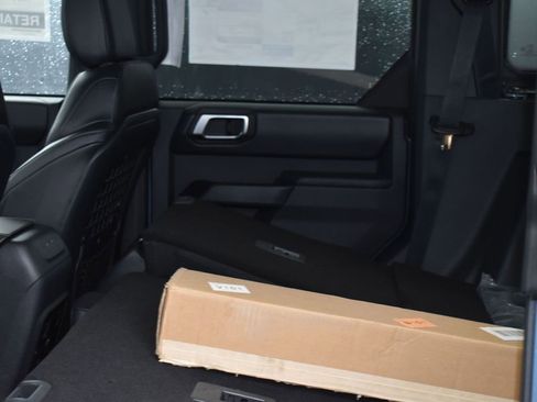 New 2025 Ford Bronco Badlands w/ Sasquatch Package image 12