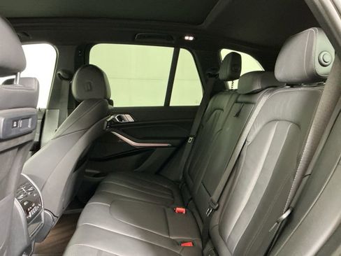 Certified 2022 BMW X5 xDrive40i w/ Premium Package AWD/4WD image 26