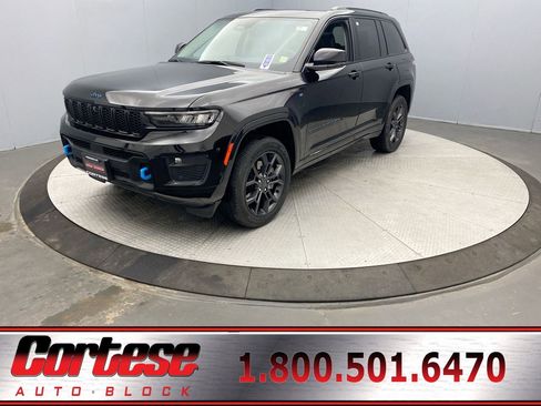 Used 2023 Jeep Grand Cherokee 30th Anniversary AWD/4WD image 1