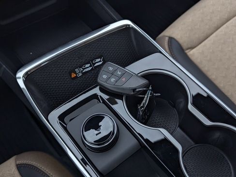 New 2026 Chevrolet Equinox ACTIV w/ LPO, Floor Liner Package image 25