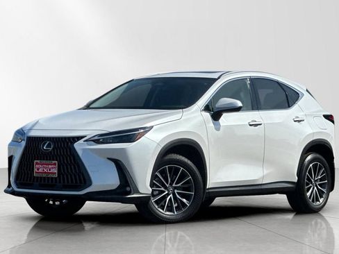 Used 2025 Lexus NX 250 FWD image 1