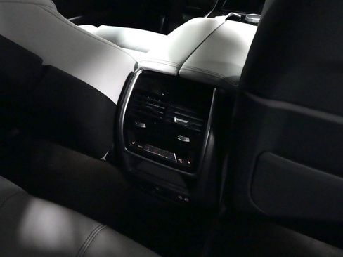New 2026 BMW X5 xDrive40i w/ Climate Comfort Package AWD/4WD image 12