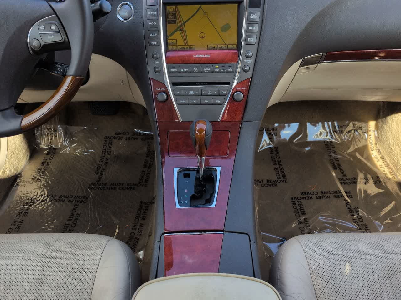 Used 2010 Lexus ES 350 w/ Preferred Accessory Package FWD image 18