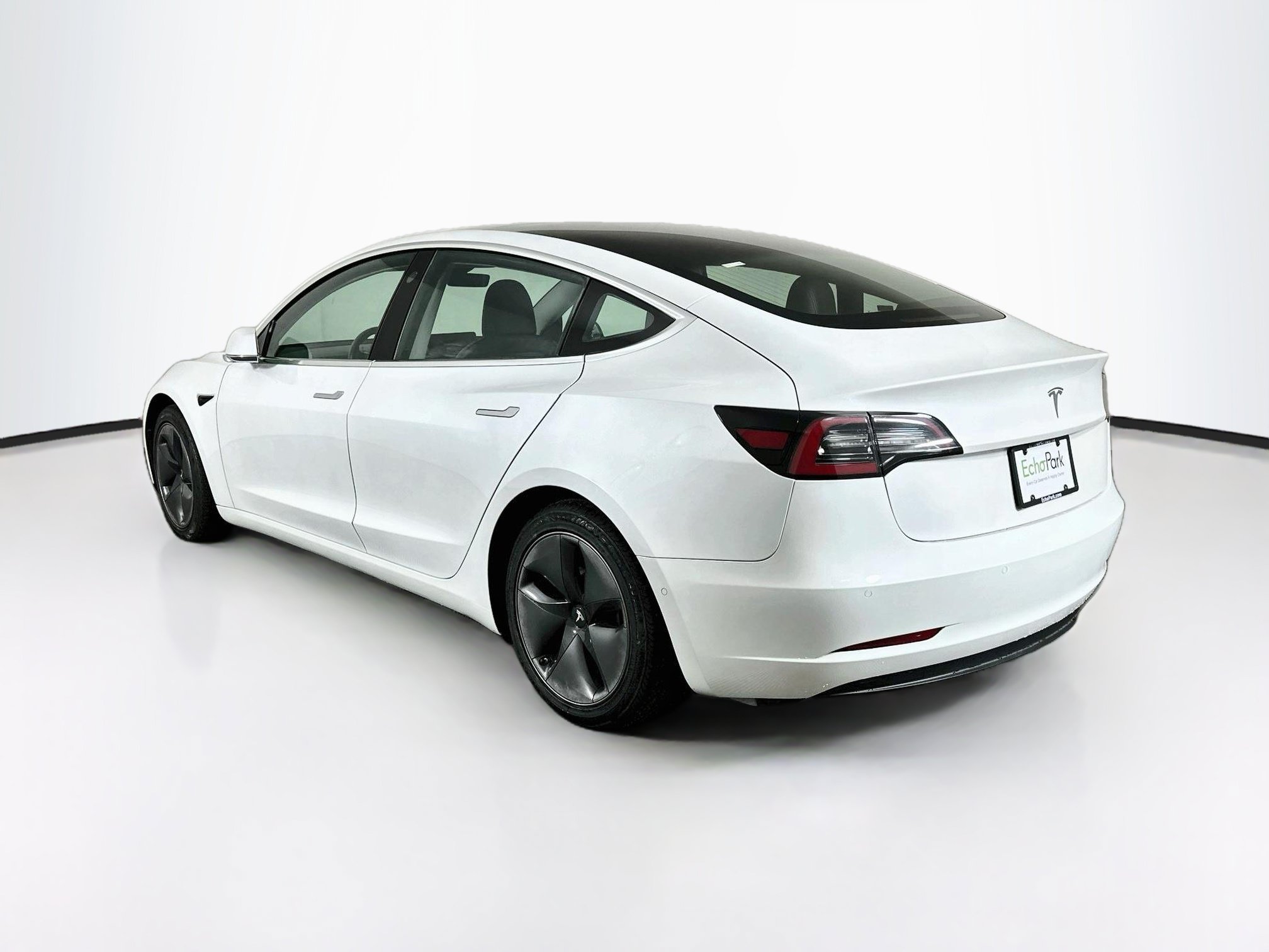 Used 2020 Tesla Model 3 Standard Range Plus RWD image 5