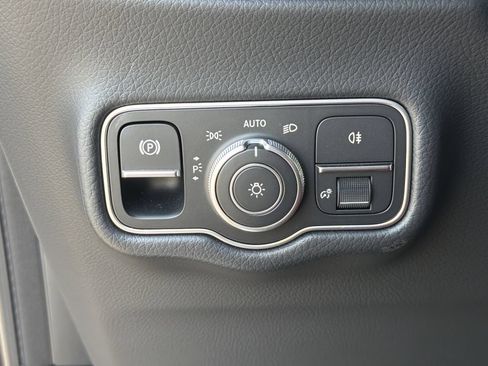 Certified 2025 Mercedes-Benz G 550 image 36