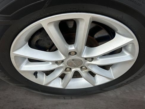 Used 2019 Dodge Grand Caravan SXT FWD image 16