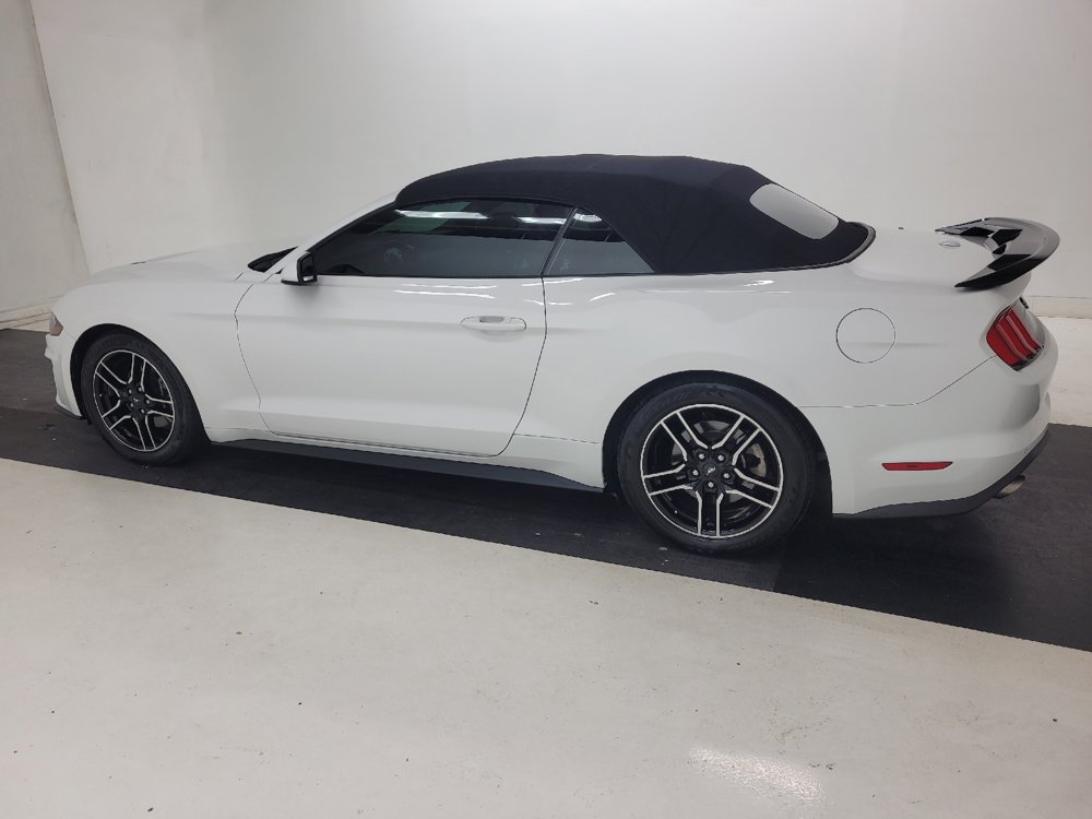 Used 2021 Ford Mustang Premium RWD image 3