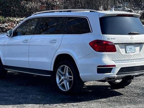 Used 2015 Mercedes-Benz GL 550 4MATIC w/ Driver Assistance Package image 3