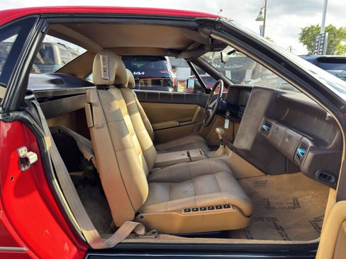 Used 1988 Cadillac Allante BASE image 16