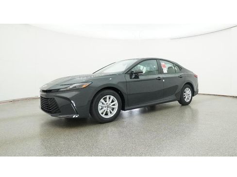New 2026 Toyota Camry LE image 17