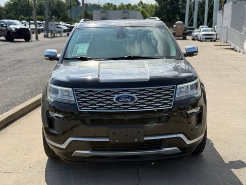 Used 2019 Ford Explorer Platinum AWD/4WD image 3
